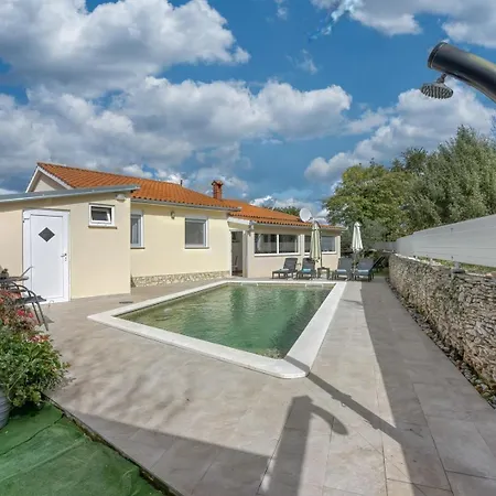 Vakantiehuis Casa Mare In Kacana Vodnjan