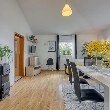 Vakantiehuis Casa Mare In Kacana Vodnjan