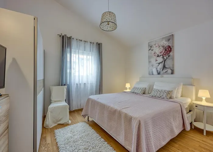 Casa Mare In Kacana Hébergement de vacances *