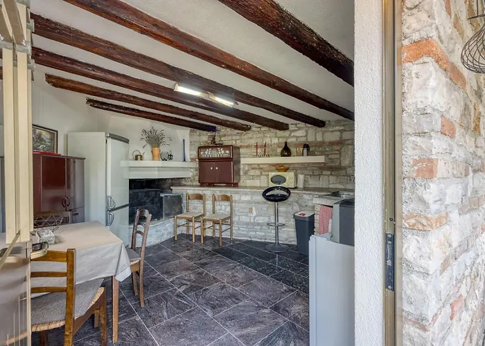 Casa Mare In Kacana Hébergement de vacances